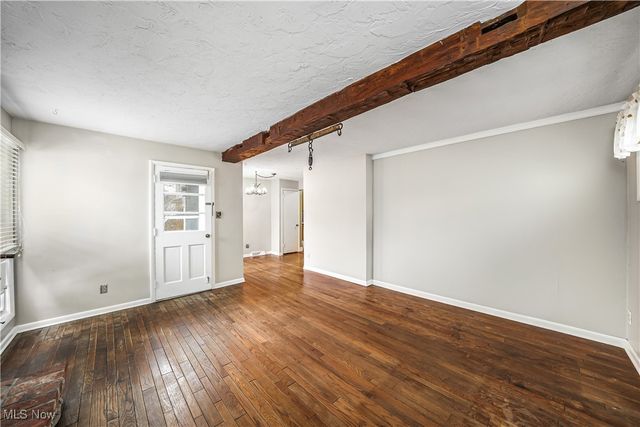 223 Madison Avenue, Cuyahoga Falls, OH 44221