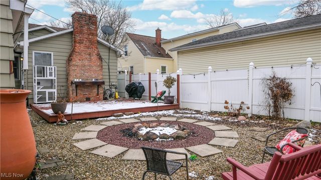 223 Madison Avenue, Cuyahoga Falls, OH 44221