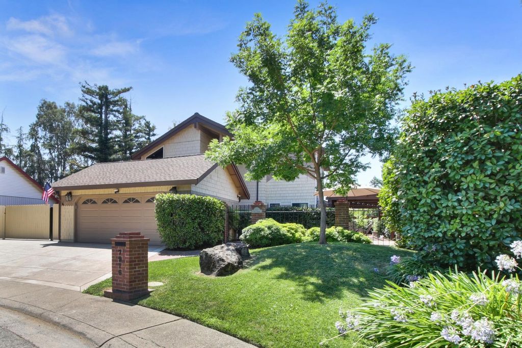 7916 Laurelridge Ct, Fair Oaks, CA 95628