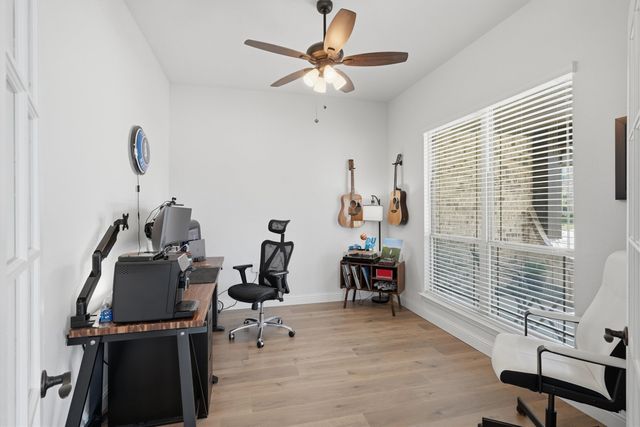 8232 Manx Point, Godley, TX 76044