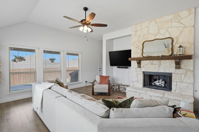 8232 Manx Point, Godley, TX 76044