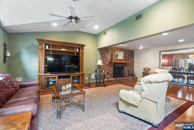 108 Logan Lane, Wyckoff, NJ 07481