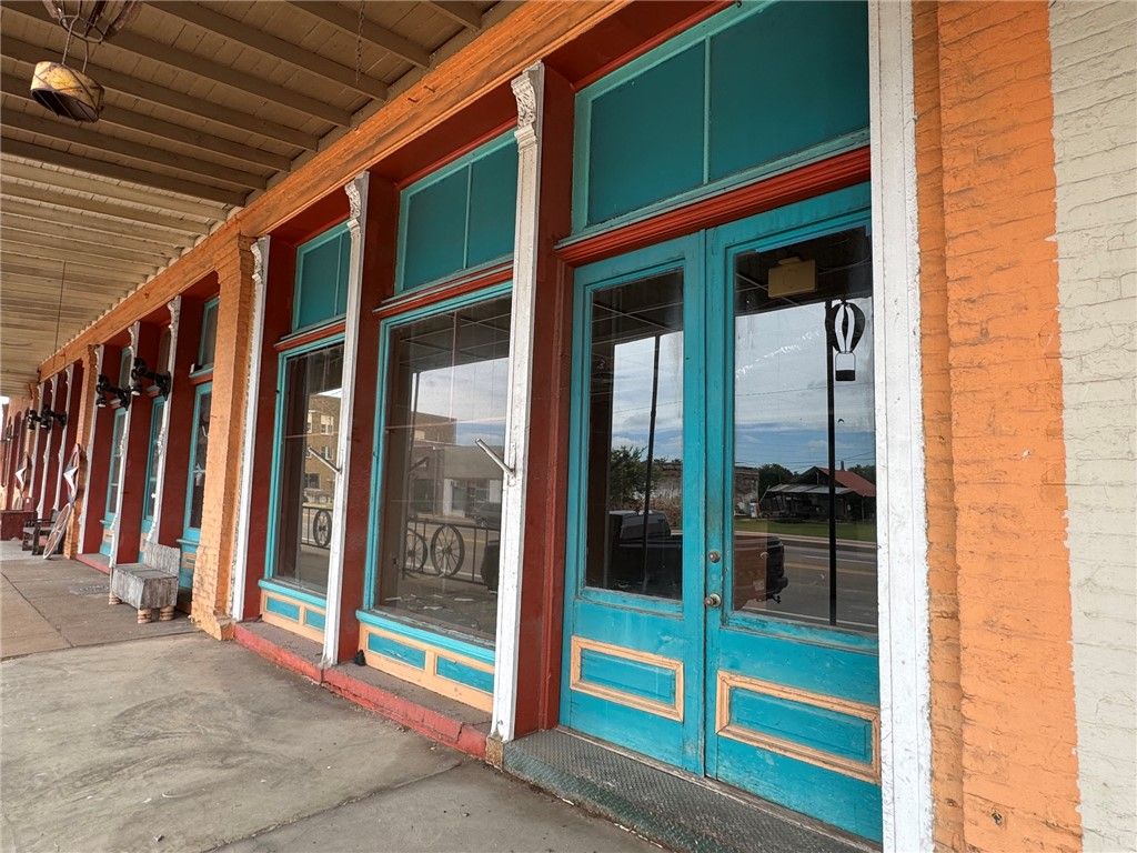 400 BLock South Main Street, Calvert, TX 77837 — photo 2