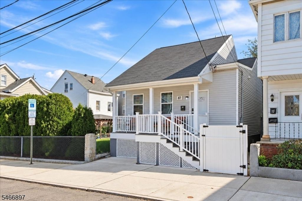87 E 17Th St, Paterson City, NJ 07524 — photo 2