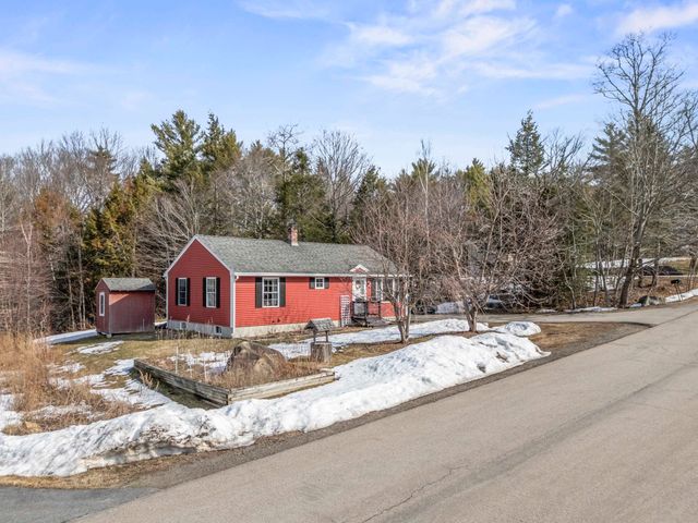 31 Redwood Lane, Sanford, ME 04073