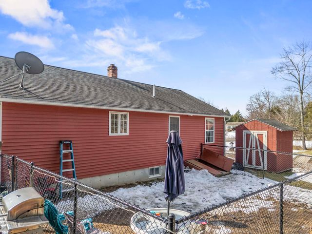 31 Redwood Lane, Sanford, ME 04073