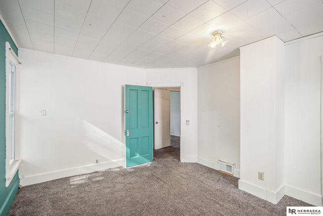 2932 Q Street, Lincoln, NE 68503