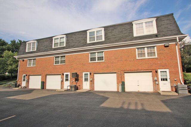 340 Eastern Avenue, Barrington, IL 60010