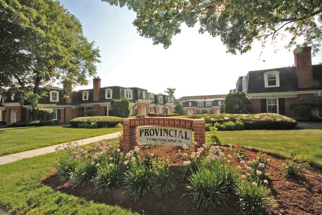 340 Eastern Avenue, Barrington, IL 60010