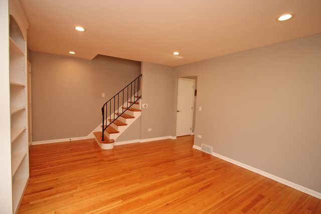 340 Eastern Avenue, Barrington, IL 60010