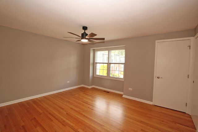 340 Eastern Avenue, Barrington, IL 60010