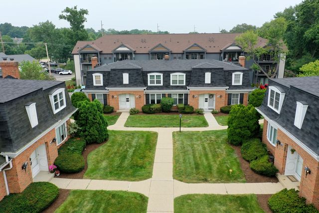 340 Eastern Avenue, Barrington, IL 60010