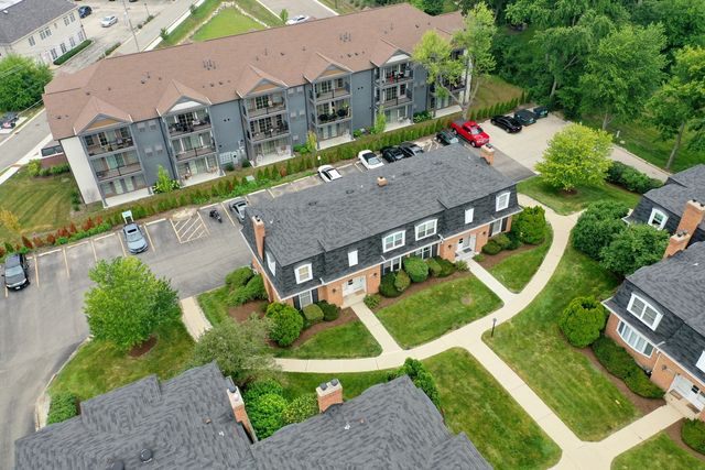 340 Eastern Avenue, Barrington, IL 60010
