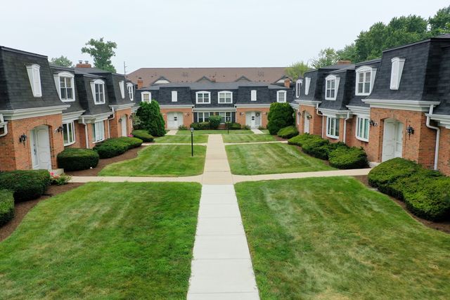 340 Eastern Avenue, Barrington, IL 60010