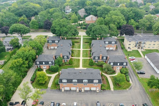 340 Eastern Avenue, Barrington, IL 60010