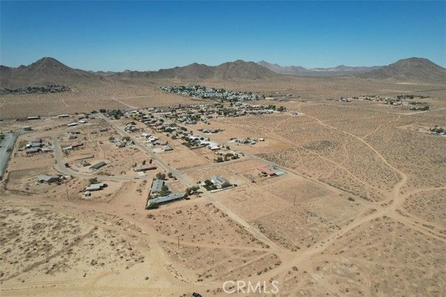 23 Wigwam Road, Apple Valley, CA 92307