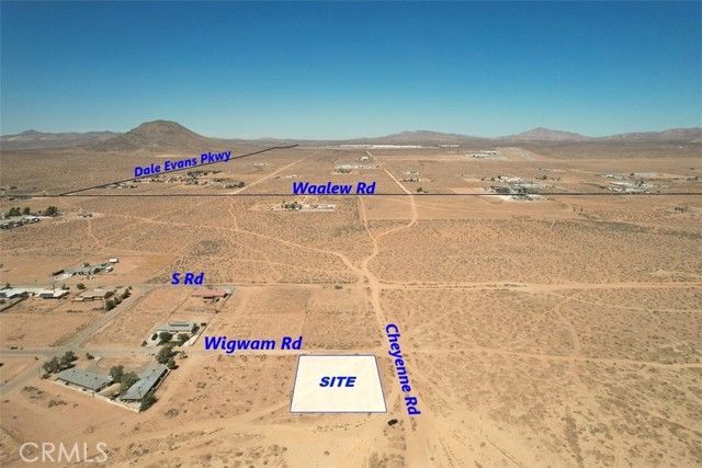 23 Wigwam Road, Apple Valley, CA 92307