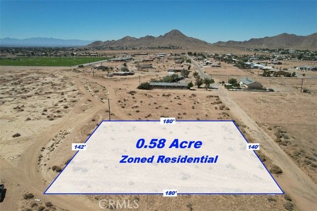 23 Wigwam Road, Apple Valley, CA 92307