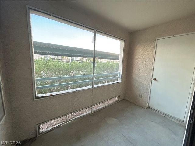 5111 Lindell Road 103, Las Vegas, NV 89118