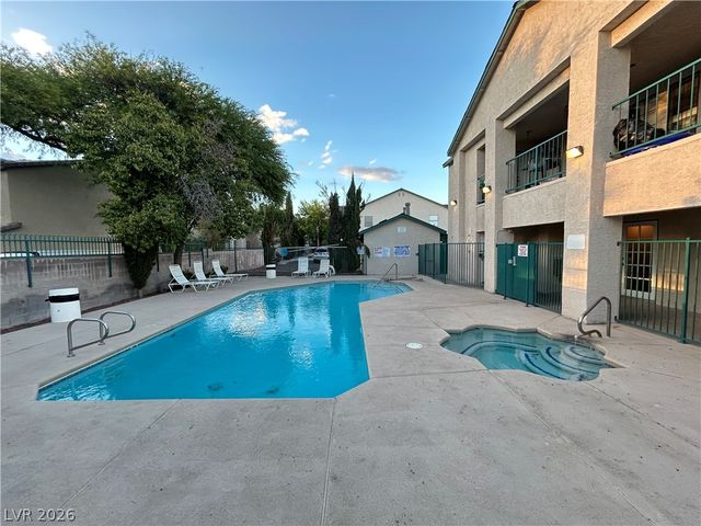 5111 Lindell Road 103, Las Vegas, NV 89118