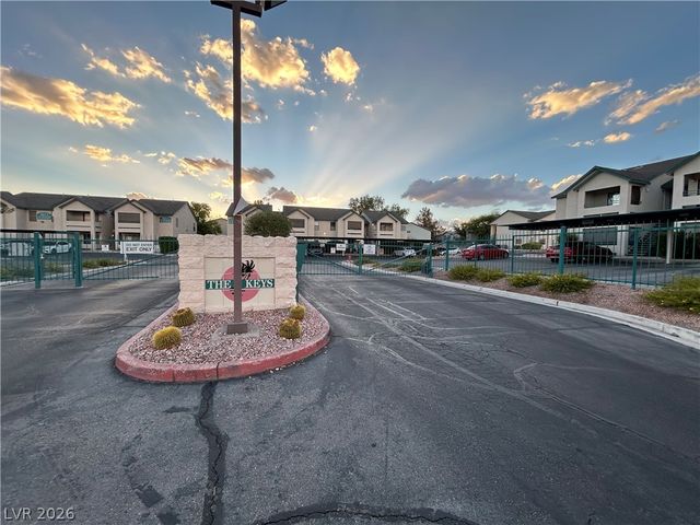 5111 Lindell Road 103, Las Vegas, NV 89118
