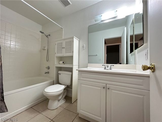5111 Lindell Road 103, Las Vegas, NV 89118