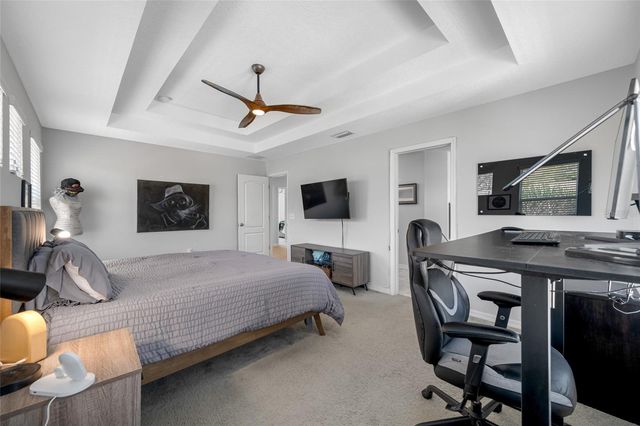 827 12TH AVENUE S, St Petersburg, FL 33701