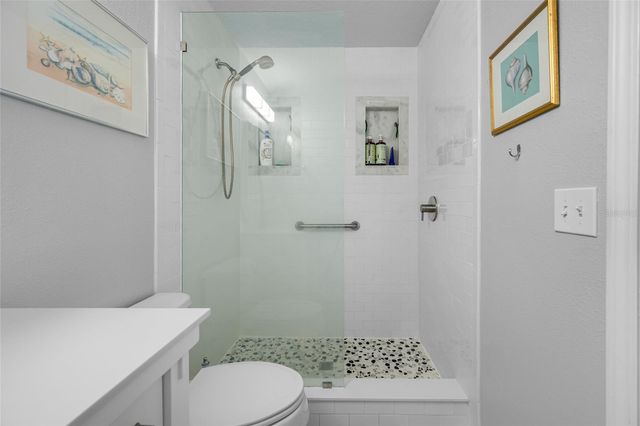 827 12TH AVENUE S, St Petersburg, FL 33701