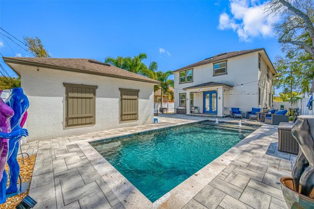 827 12TH AVENUE S, St Petersburg, FL 33701