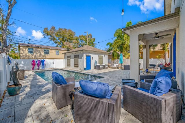 827 12TH AVENUE S, St Petersburg, FL 33701