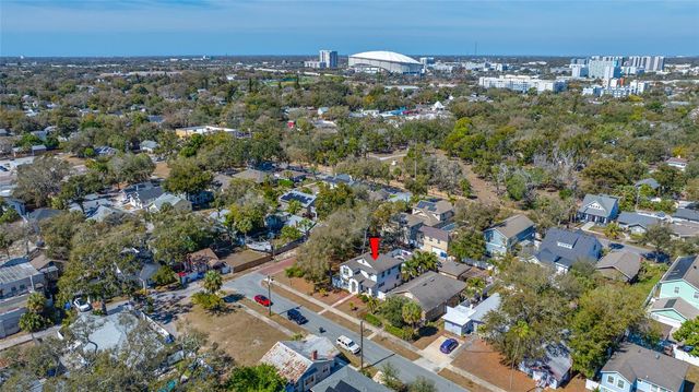 827 12TH AVENUE S, St Petersburg, FL 33701