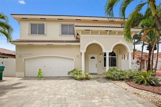 15274 SW 36th Ter, Miami, FL 33185