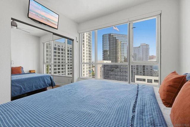 1240 India St 2005, San Diego, CA 92101