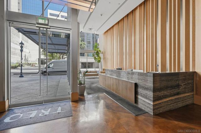 1240 India St 2005, San Diego, CA 92101