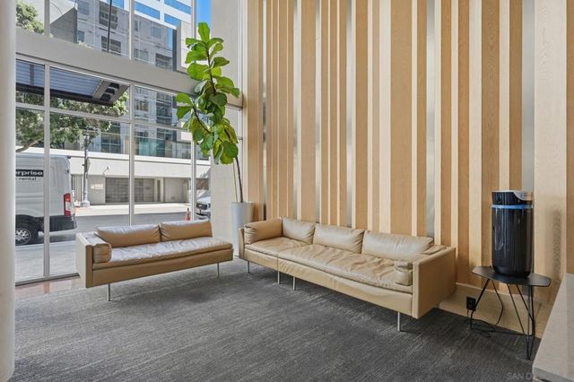 1240 India St 2005, San Diego, CA 92101