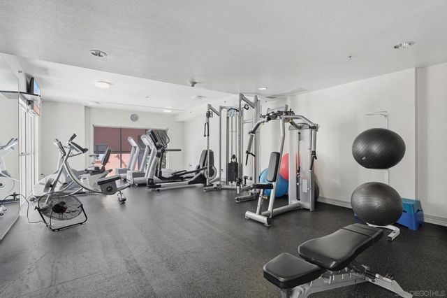 1240 India St 2005, San Diego, CA 92101