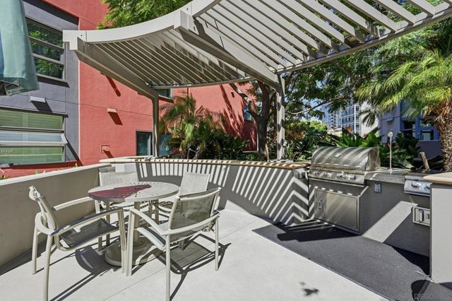 1240 India St 2005, San Diego, CA 92101