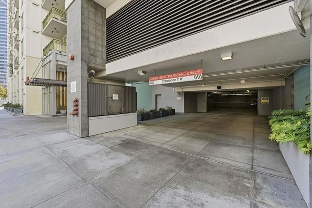 1240 India St 2005, San Diego, CA 92101