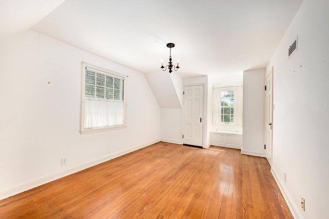 5044 N 67th STREET, Milwaukee, WI 53218