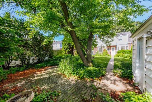 5044 N 67th STREET, Milwaukee, WI 53218