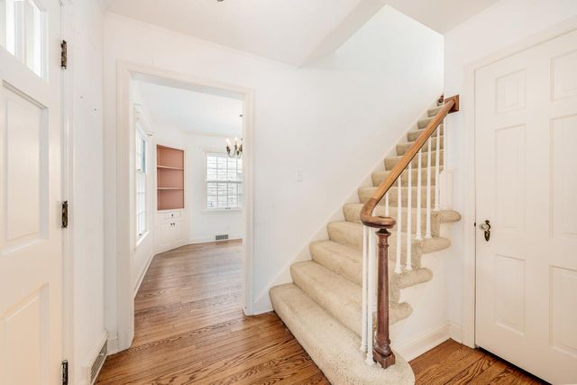 5044 N 67th STREET, Milwaukee, WI 53218