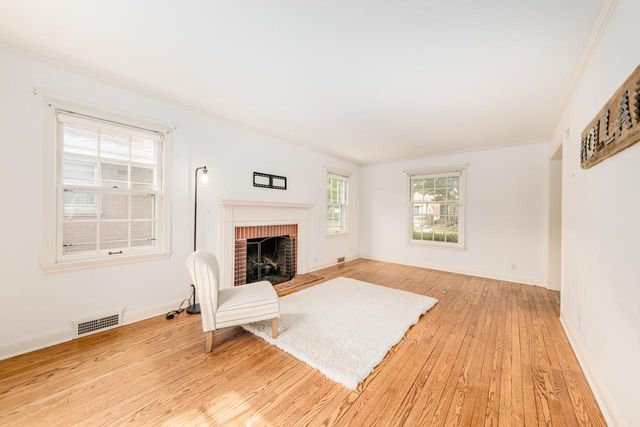 5044 N 67th STREET, Milwaukee, WI 53218