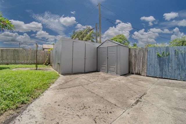 14920 Garfield Dr, Homestead, FL 33033