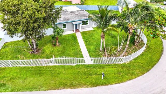 14920 Garfield Dr, Homestead, FL 33033