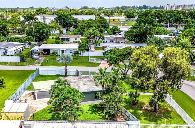 14920 Garfield Dr, Homestead, FL 33033