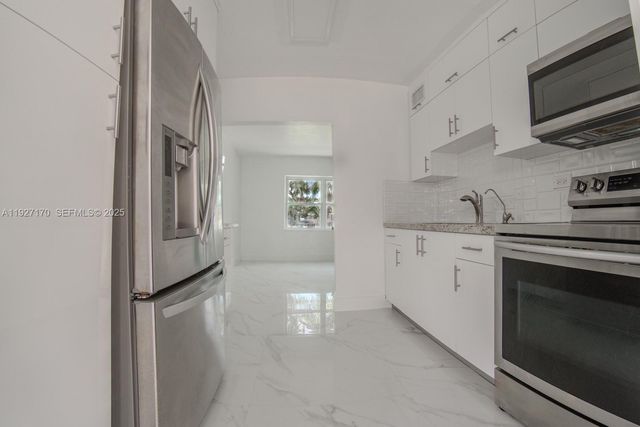 14920 Garfield Dr, Homestead, FL 33033