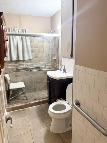 3012 Melbourne Street, Houston, TX 77026