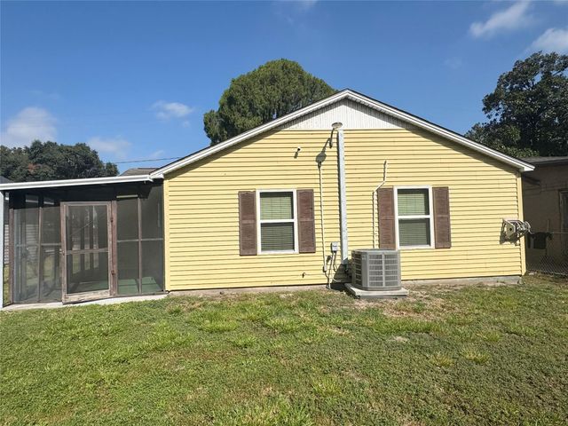 3012 Melbourne Street, Houston, TX 77026