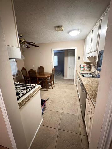 3012 Melbourne Street, Houston, TX 77026