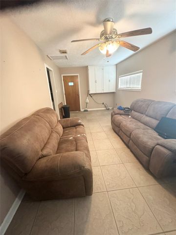 3012 Melbourne Street, Houston, TX 77026